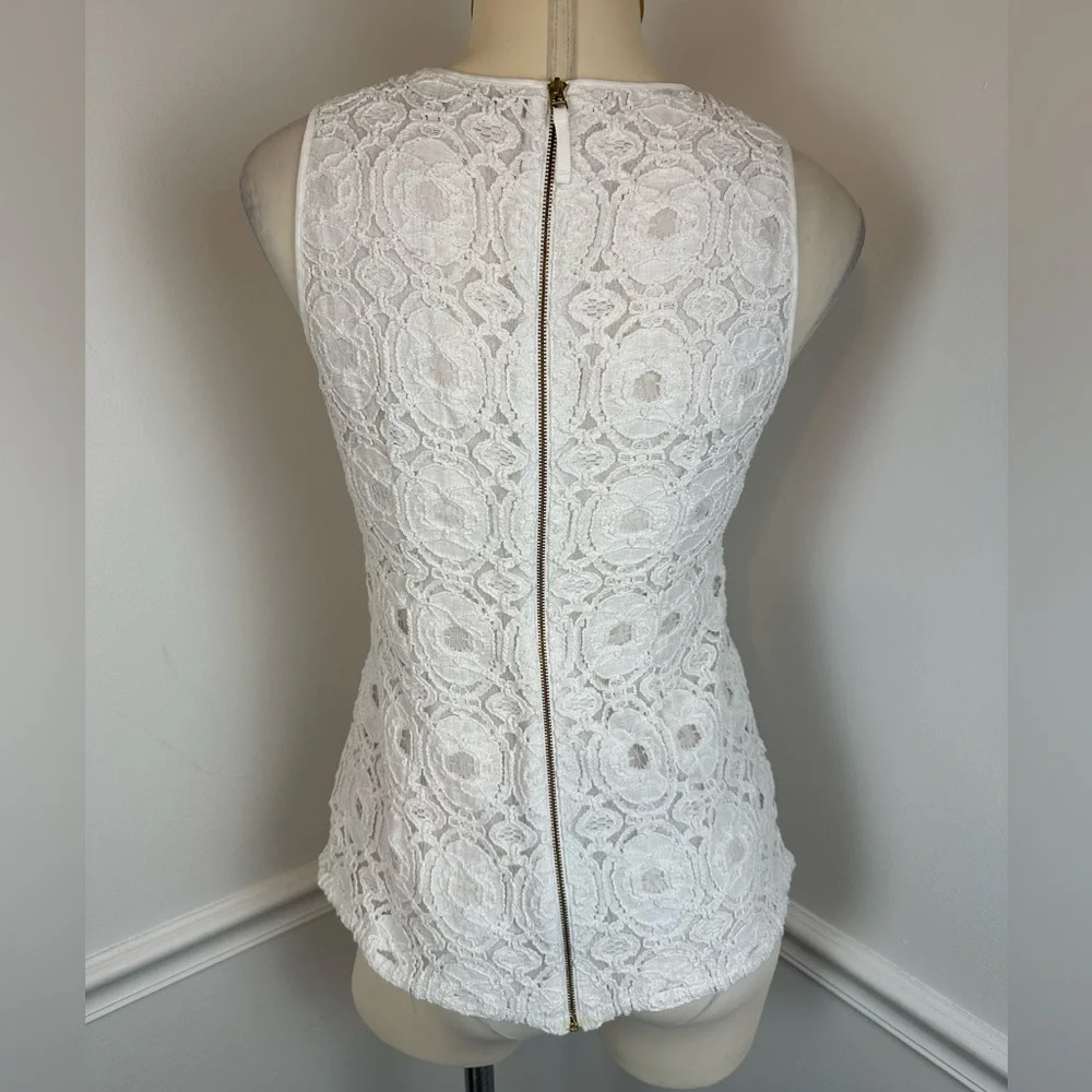 BANANA REPUBLIC Sleeveless White Lace Top Full Back Zip | Size 2 - Picture 5 of 13